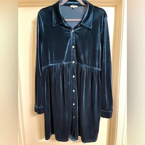 Jodifl Solid Color Velvet Button-up Baby Doll Dress in Teal. Medium. Worn once.